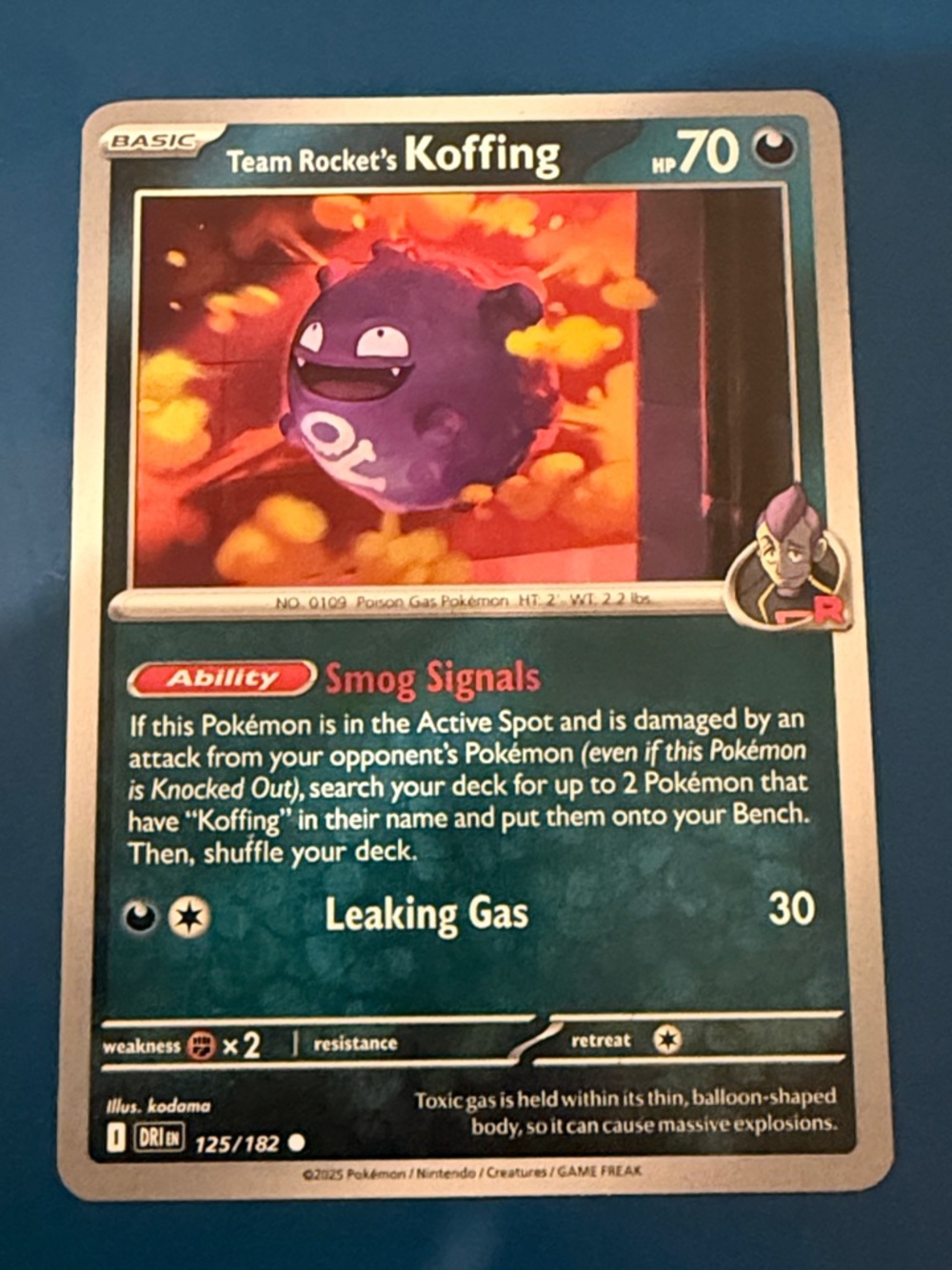 Team Rocket's Koffing Pokemon Card - Basic (125/182)